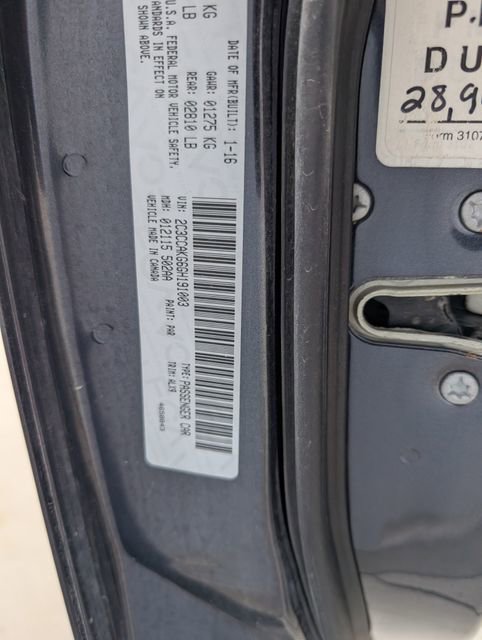 Used 2016 Chrysler 300 C image 26