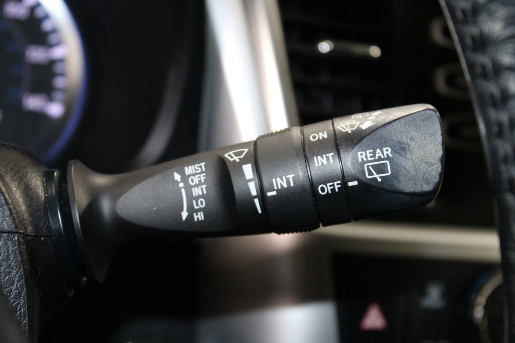 Used 2017 Toyota Highlander XLE image 39