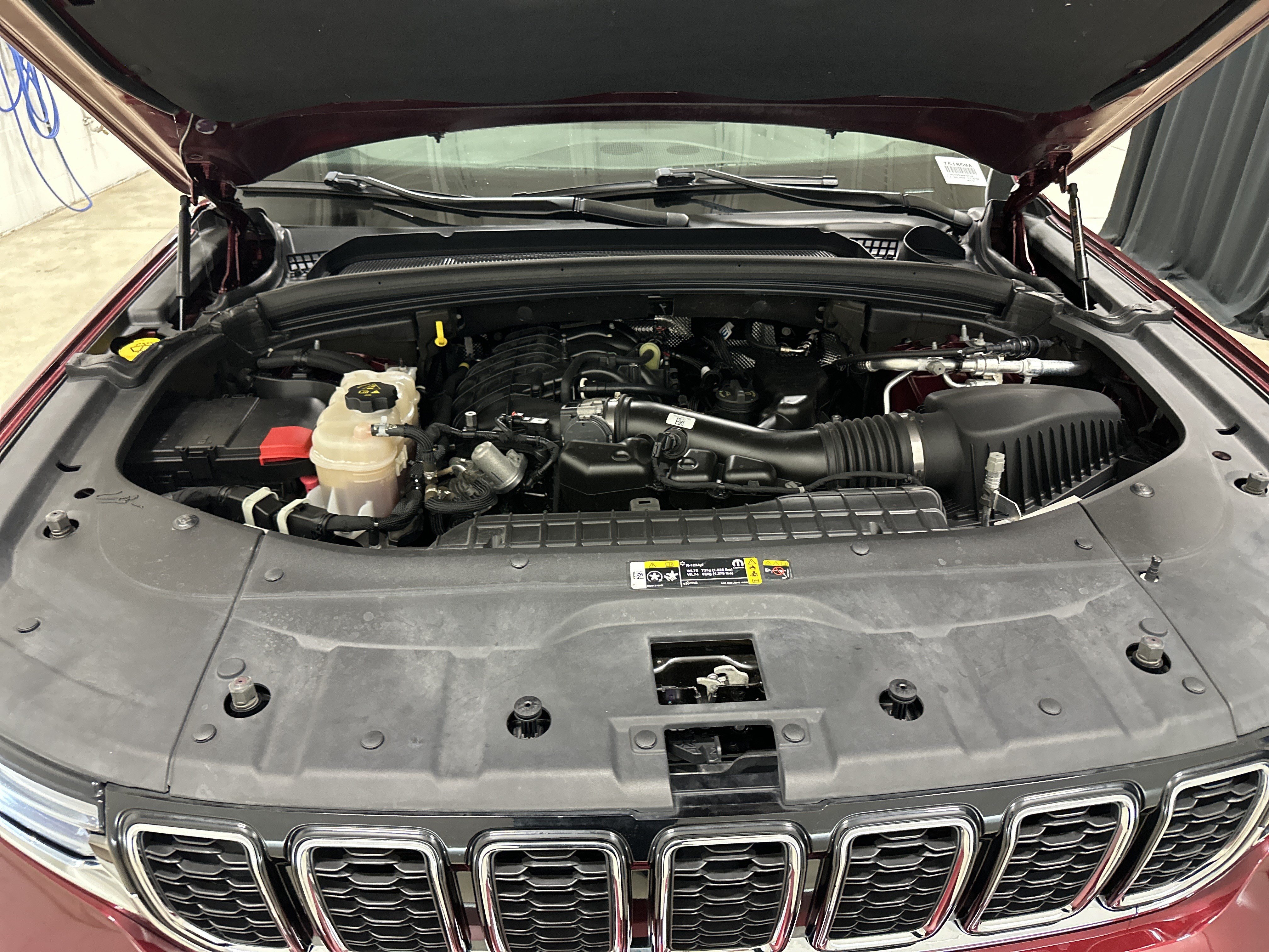 Used 2021 Jeep Grand Cherokee L Limited AWD/4WD image 35