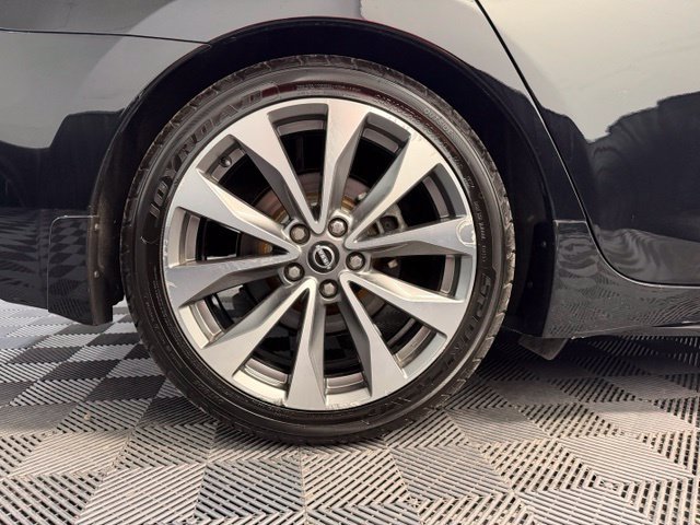 Used 2023 Nissan Maxima Platinum FWD image 32