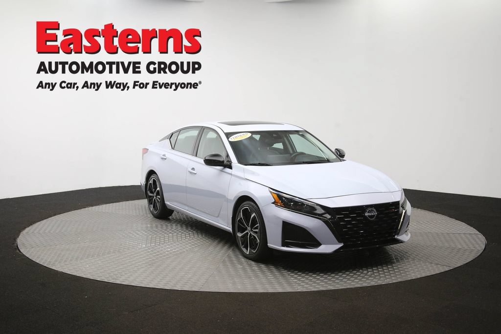 Used 2023 Nissan Altima 2.5 SR w/ SR Premium Package FWD image 51