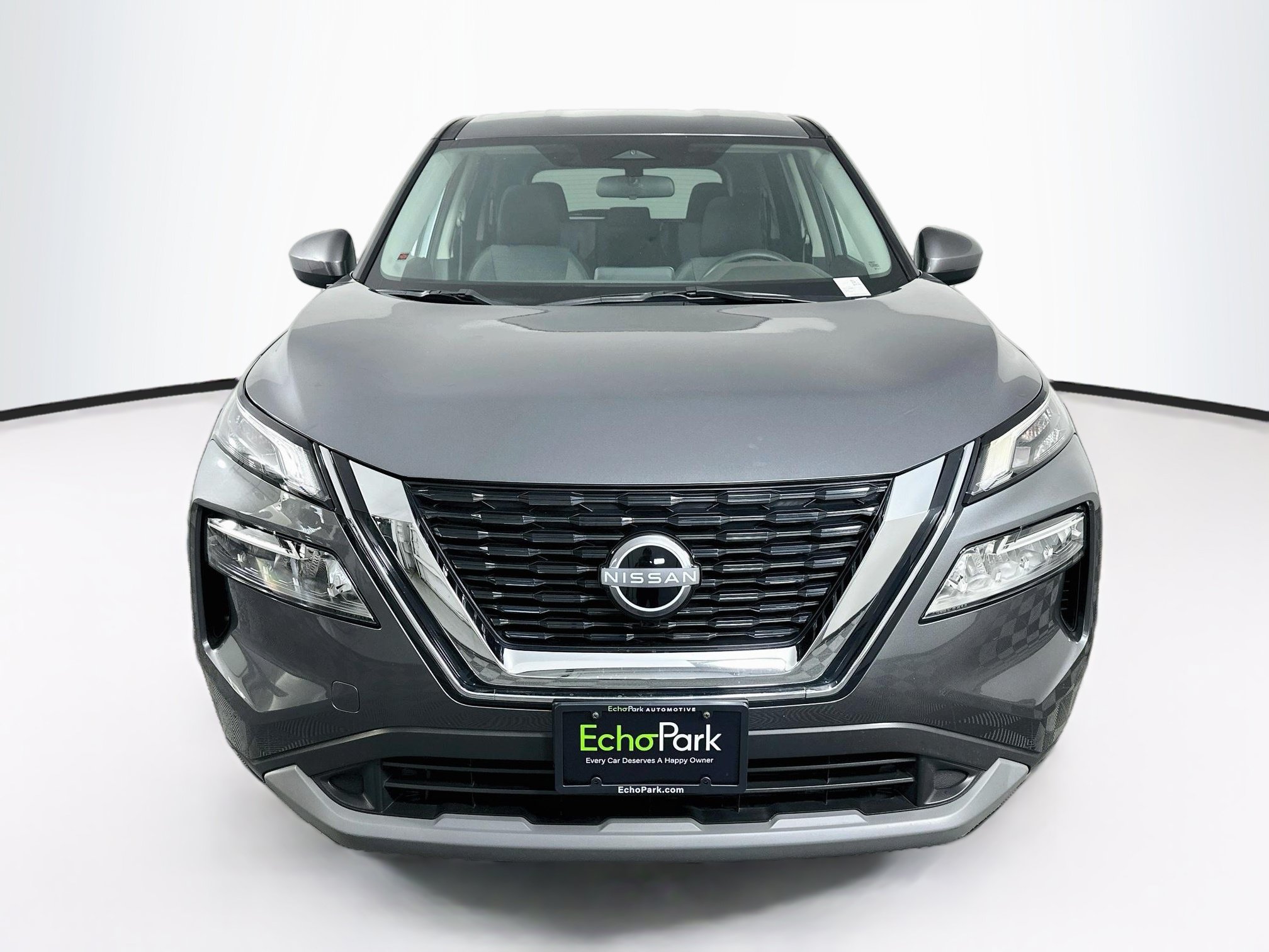 Used 2023 Nissan Rogue SV FWD image 2