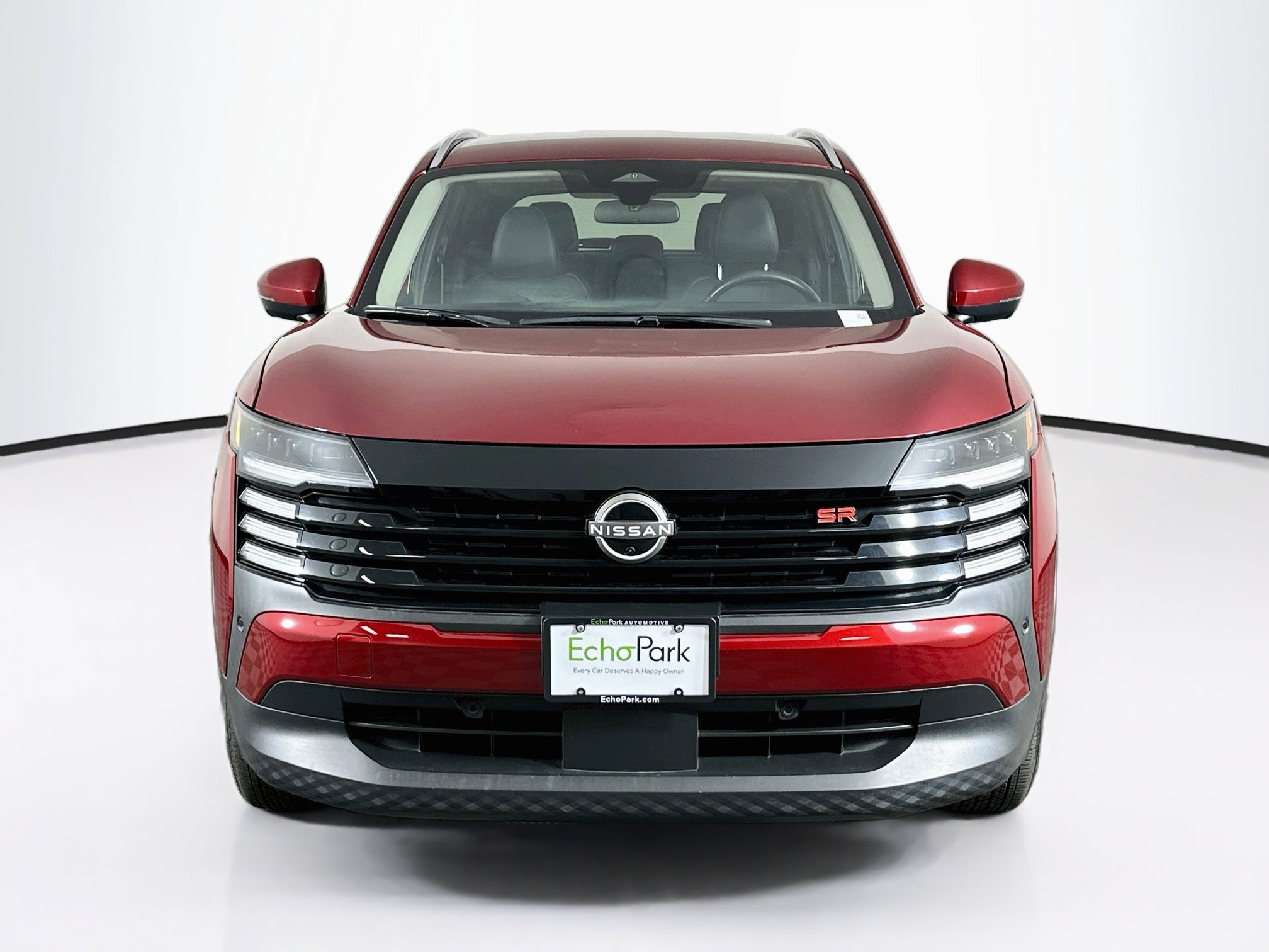 Used 2025 Nissan Kicks SR FWD image 2