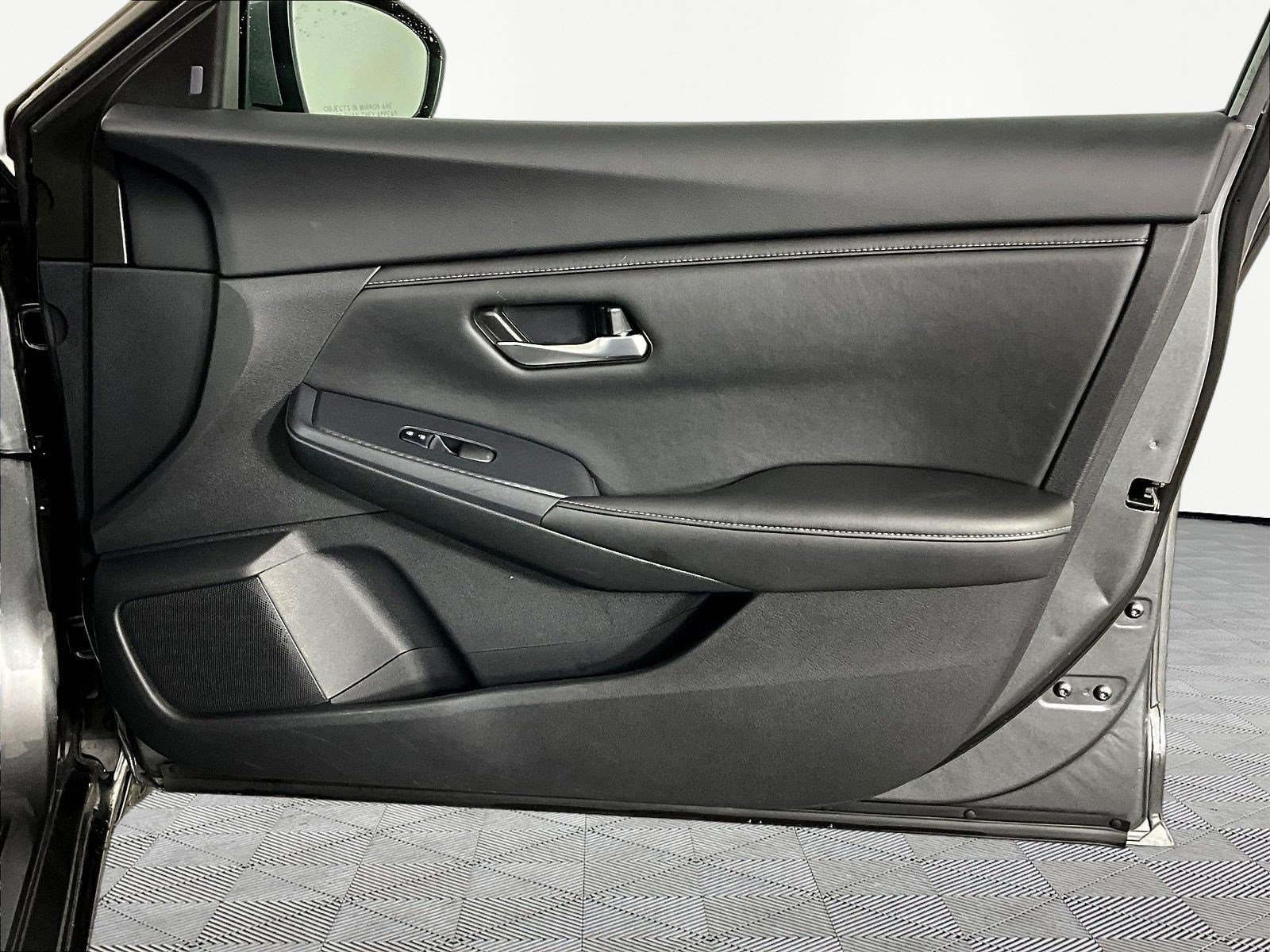 Certified 2023 Nissan Sentra S FWD image 27