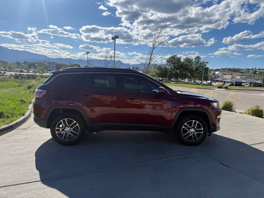 Used 2020 Jeep Compass Latitude AWD/4WD image 10
