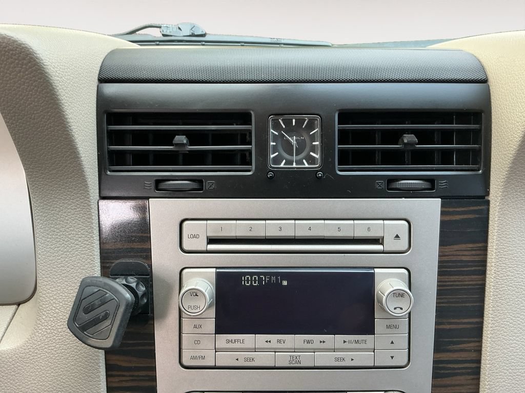 Used 2007 Lincoln Navigator 4WD image 15