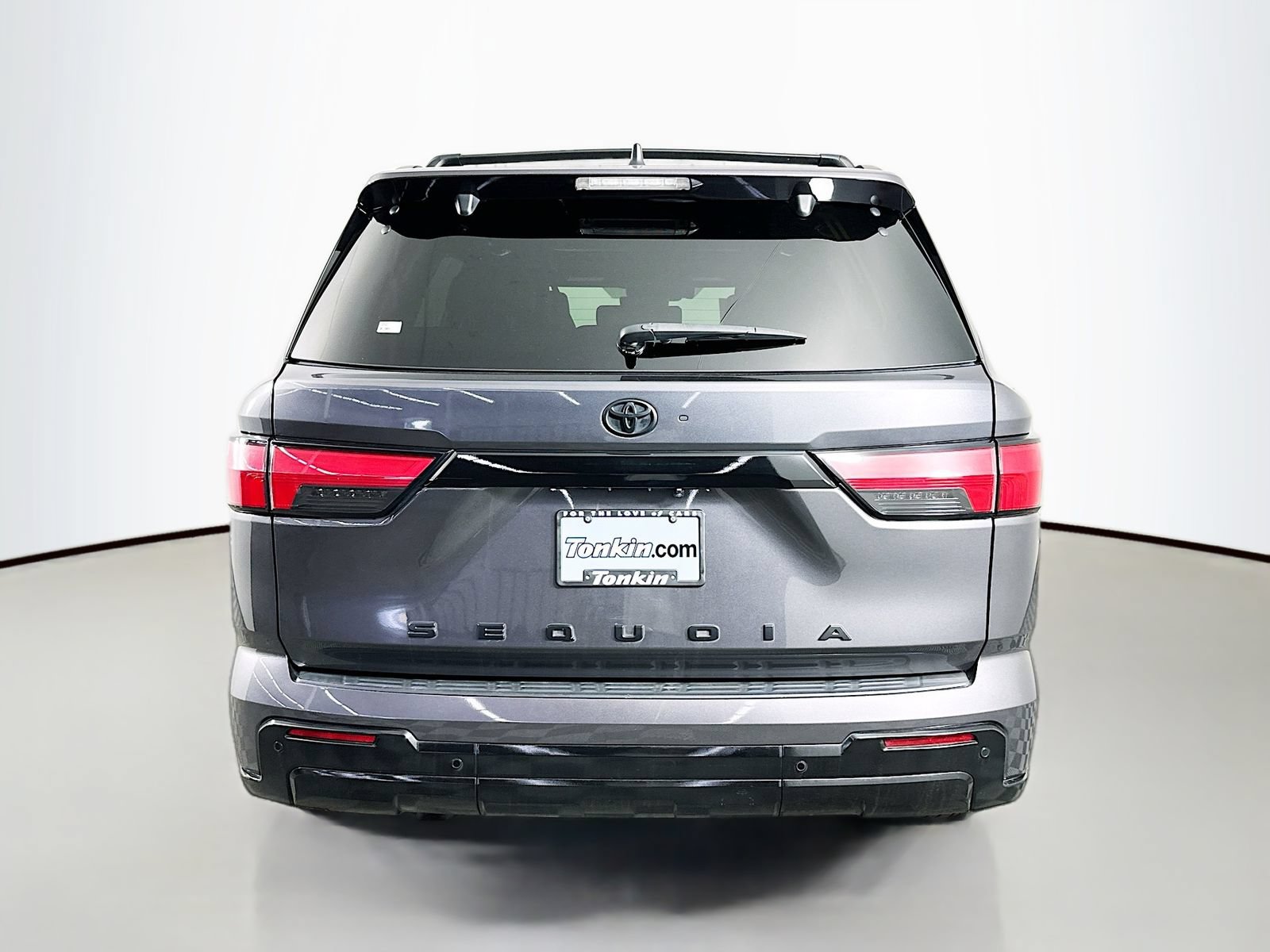 Certified 2024 Toyota Sequoia Platinum AWD/4WD image 6