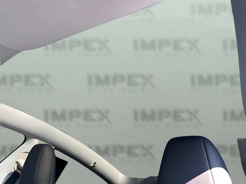 Used 2026 Tesla Model Y Long Range RWD image 11