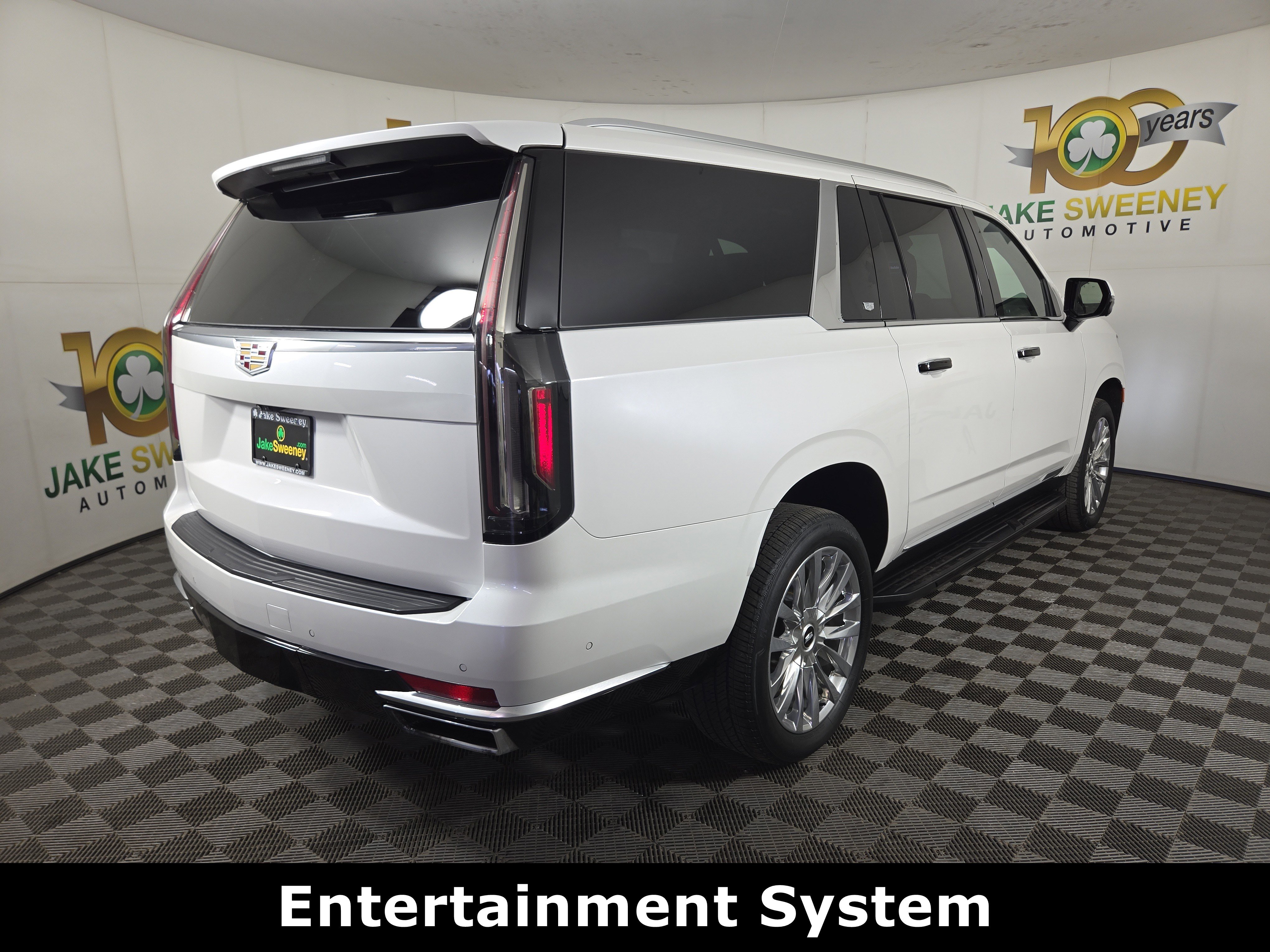 Used 2023 Cadillac Escalade ESV Premium Luxury w/ LPO, Floor Liner Package AWD/4WD image 9