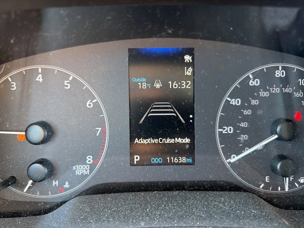 Used 2023 Toyota Corolla LE image 7