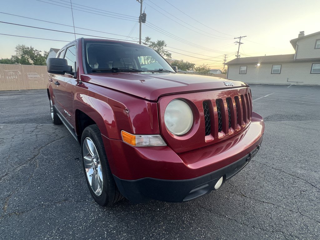 Used 2012 Jeep Patriot Sport w/ Tire & Wheel Group FWD image 7