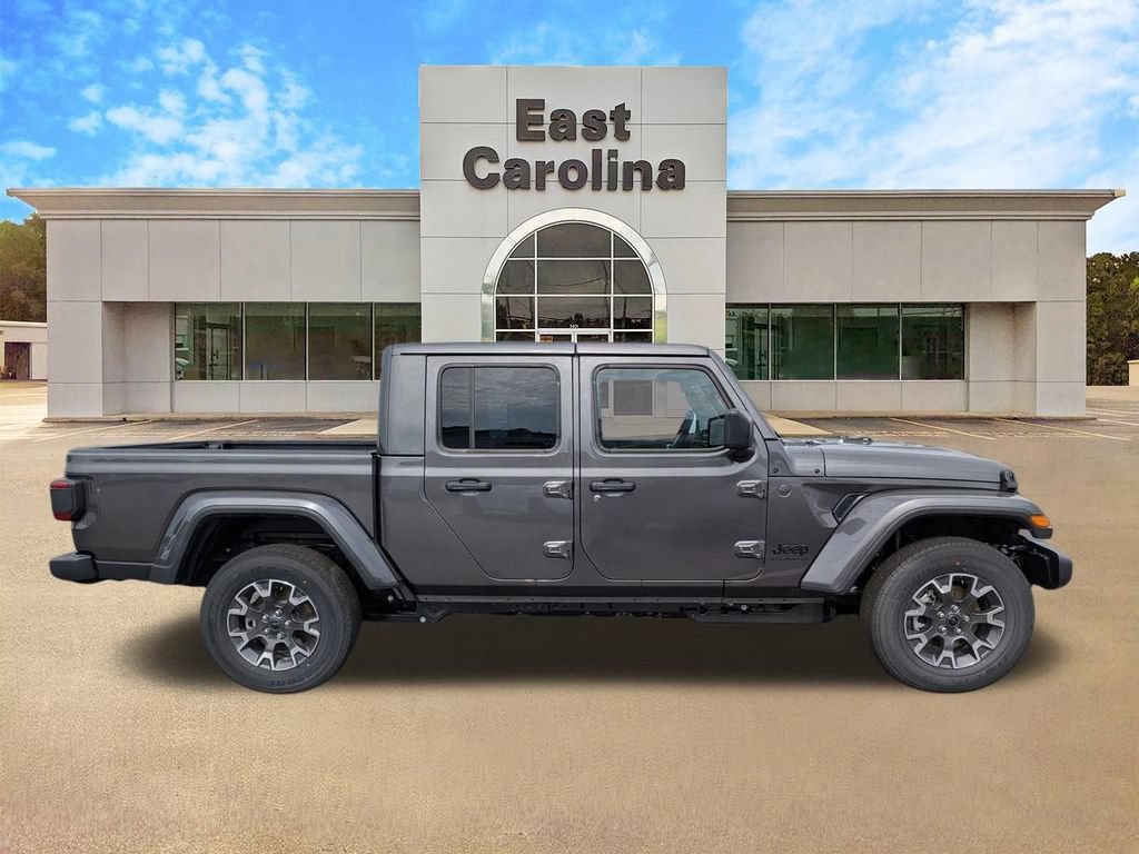 New 2026 Jeep Gladiator Sport AWD/4WD image 2