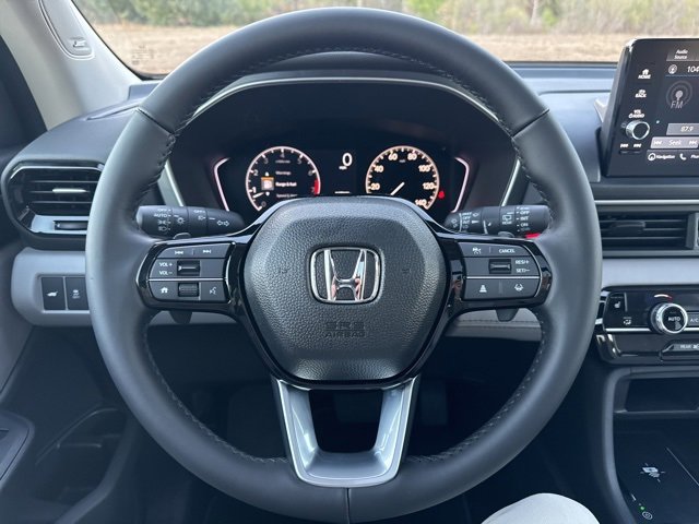 New 2025 Honda Pilot Touring image 21