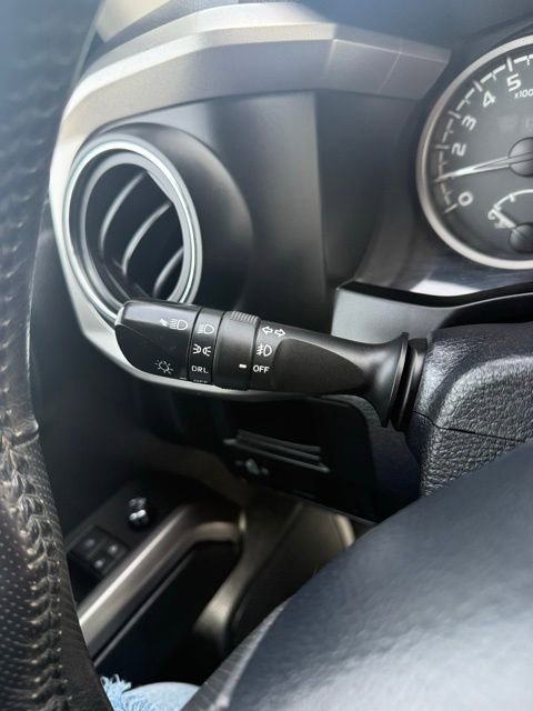 Used 2017 Toyota Tacoma SR5 image 24