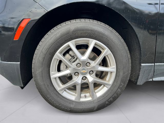 Used 2023 Chevrolet Equinox LS w/ Driver Confidence II Package image 9