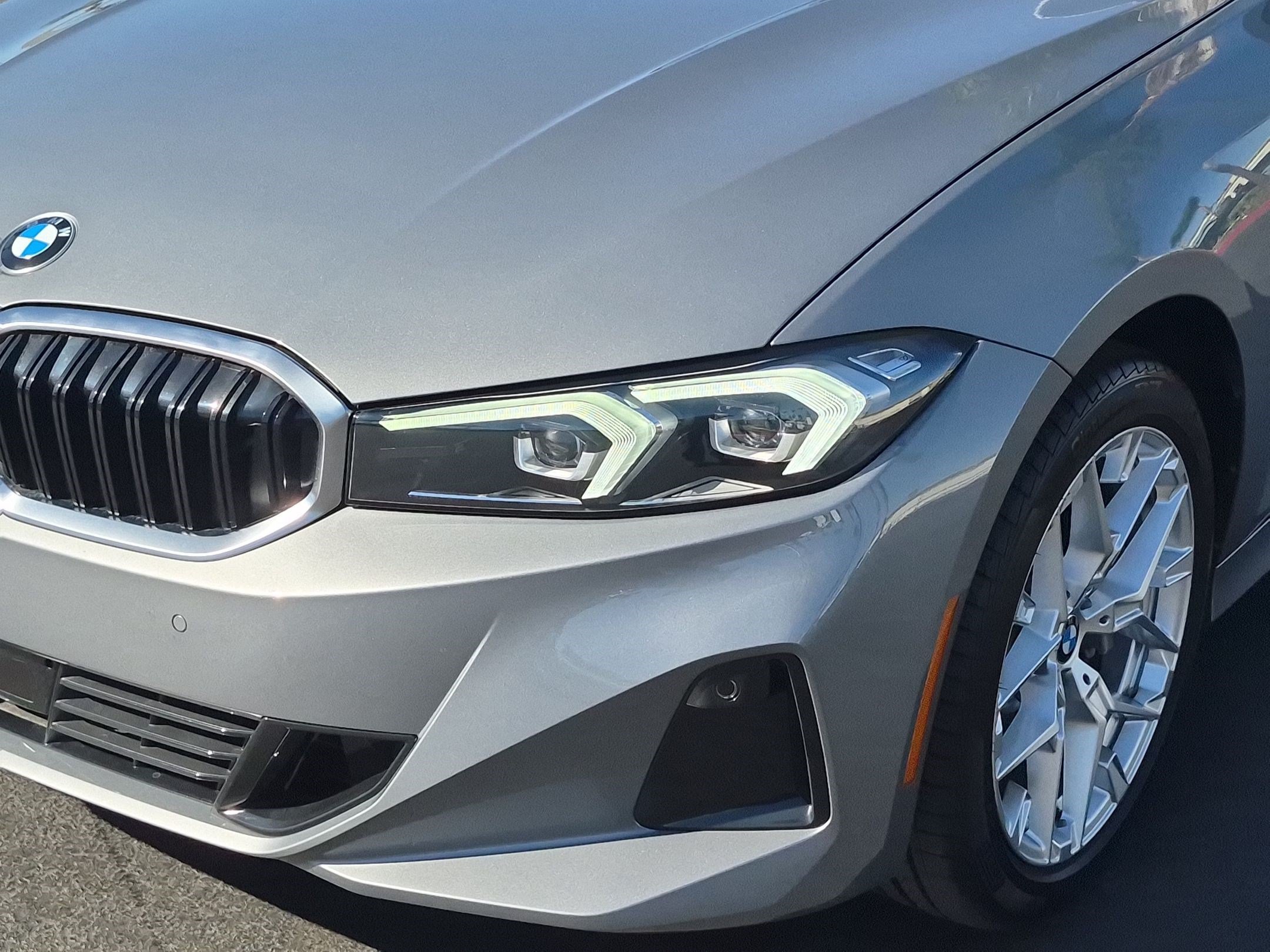 Used 2026 BMW 330i Sedan w/ Premium Package RWD image 6