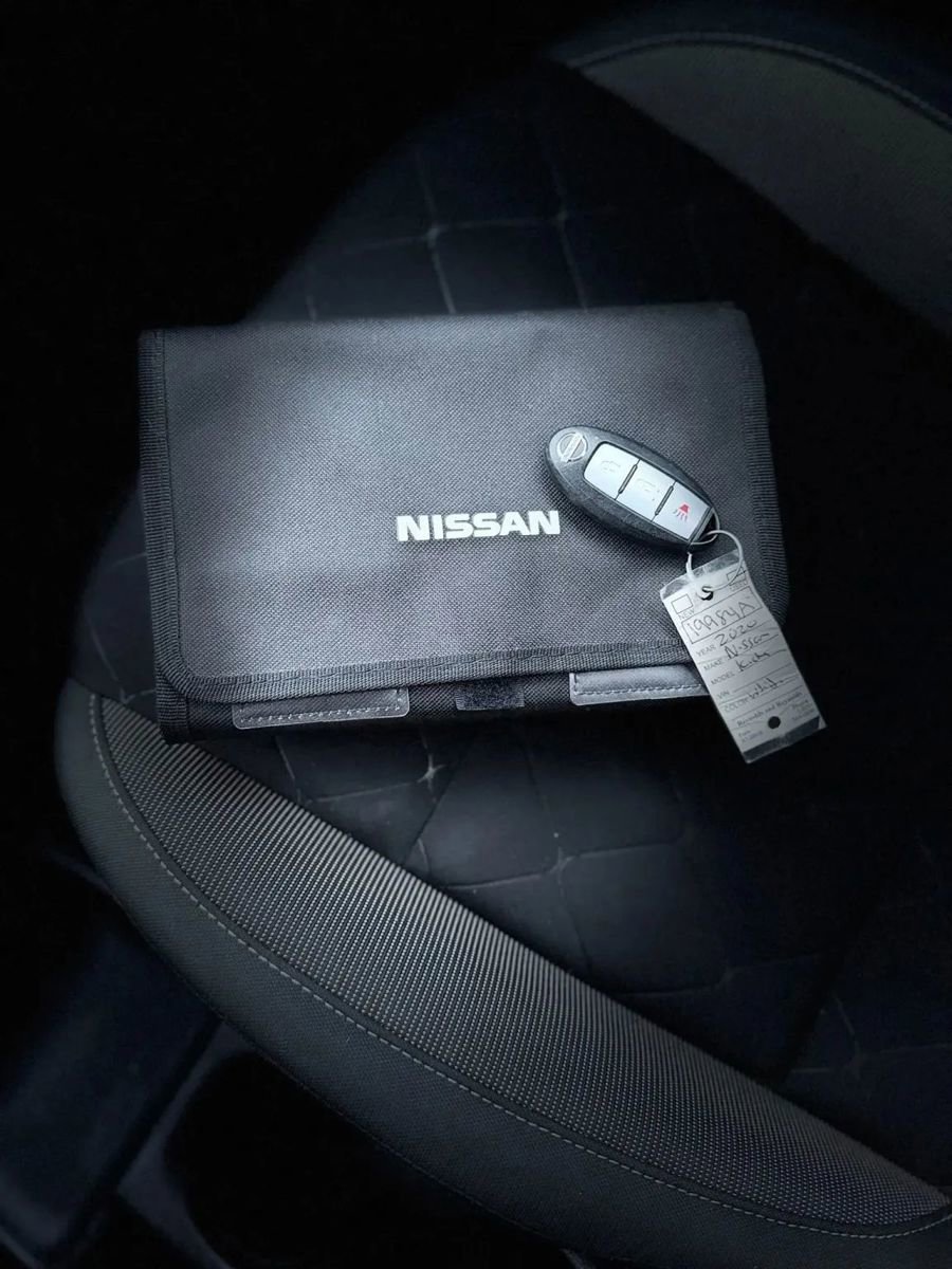 Used 2020 Nissan Kicks S image 22