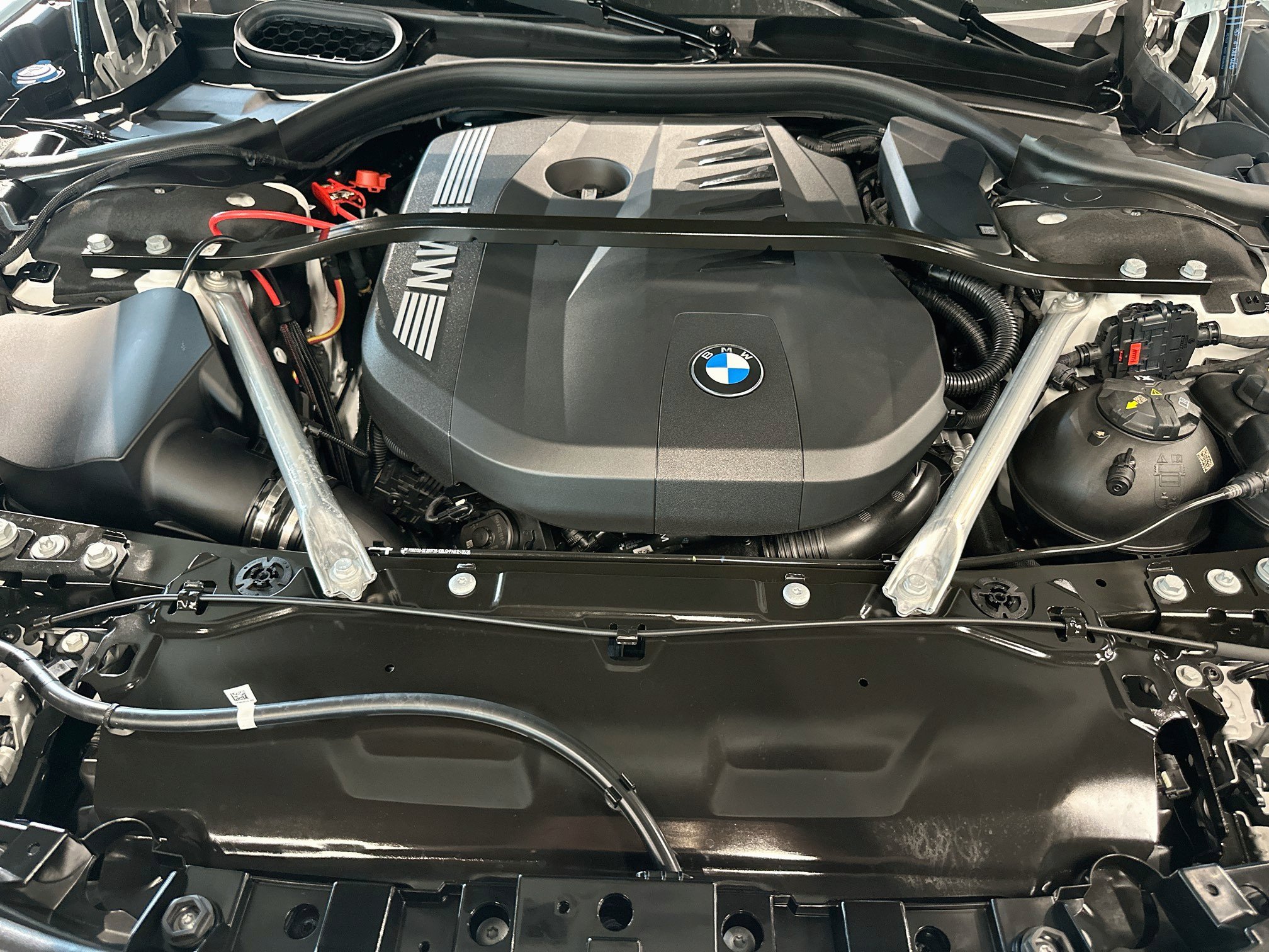 New 2027 BMW 740i w/ Executive Package RWD image 23