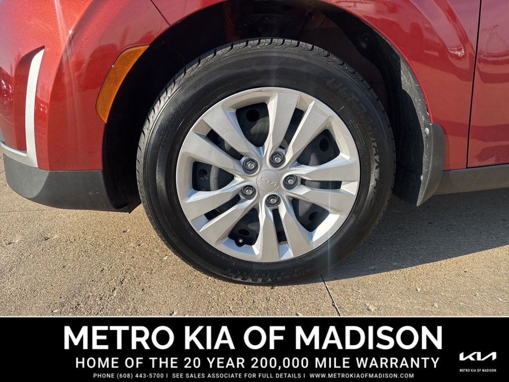 Used 2023 Kia Soul LX image 10