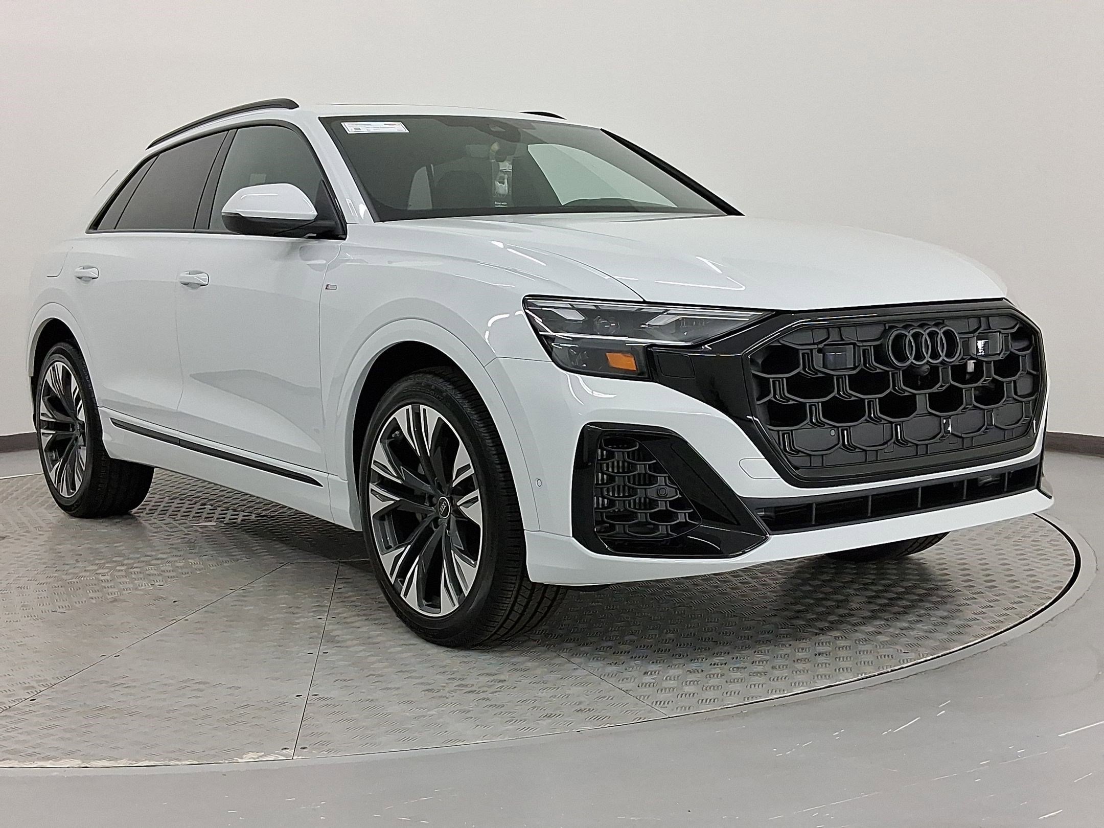 New 2026 Audi Q8 Premium Plus image 7