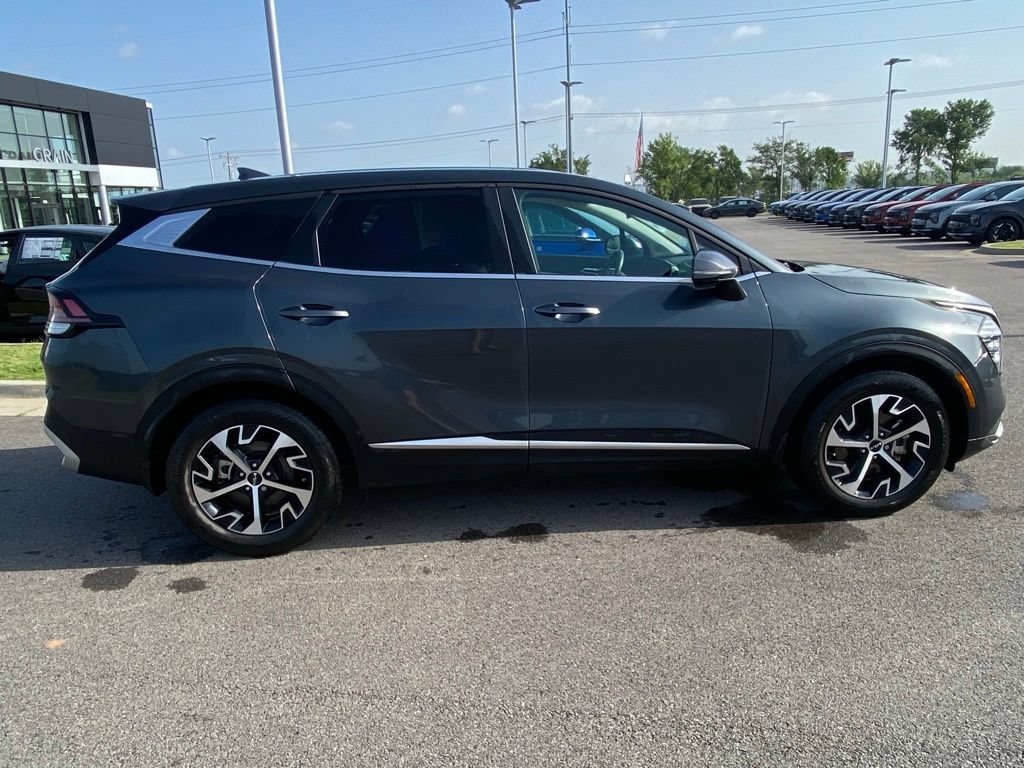 Certified 2024 Kia Sportage EX FWD image 7