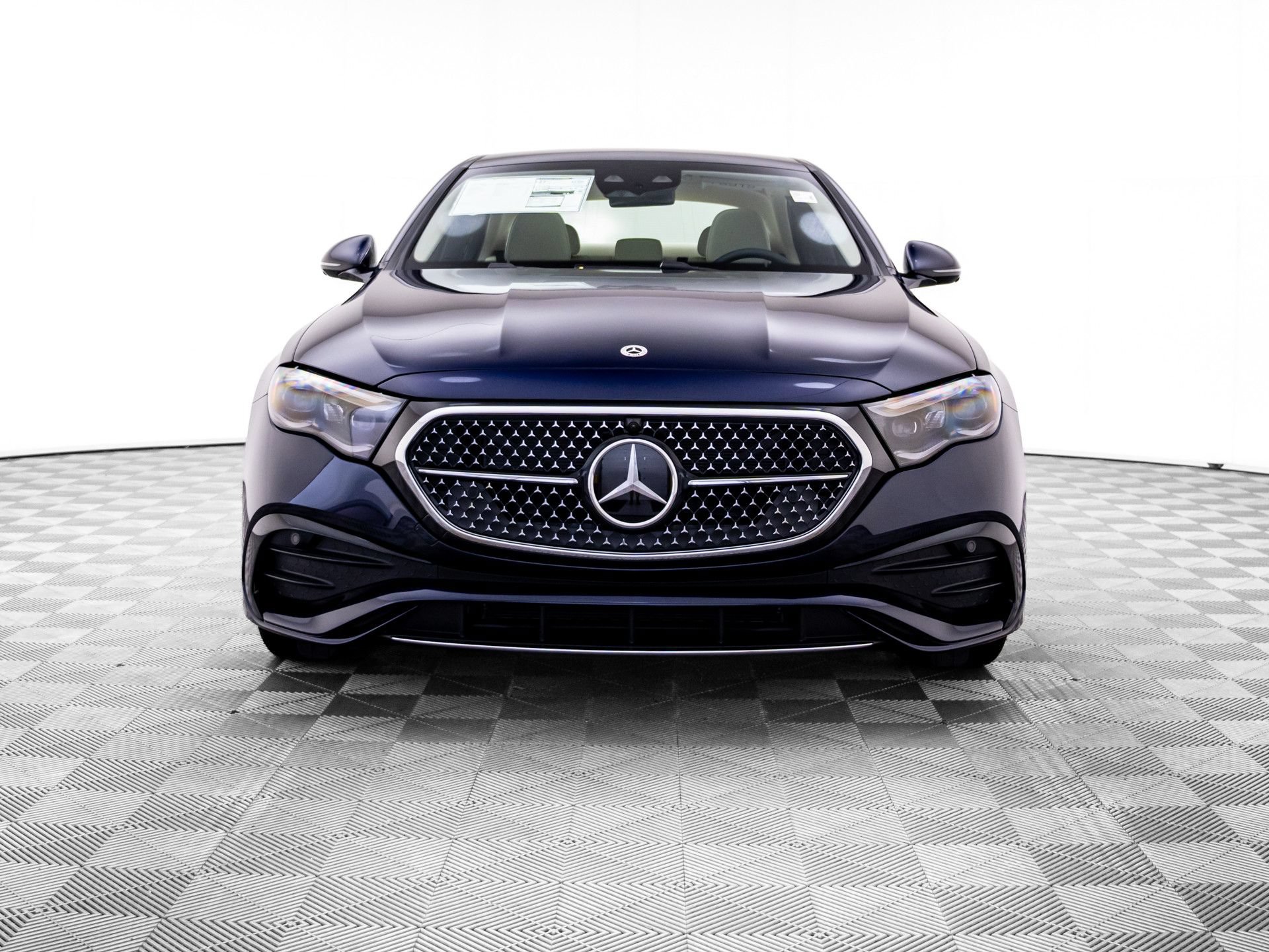 New 2026 Mercedes-Benz E 350 4MATIC Sedan image 9