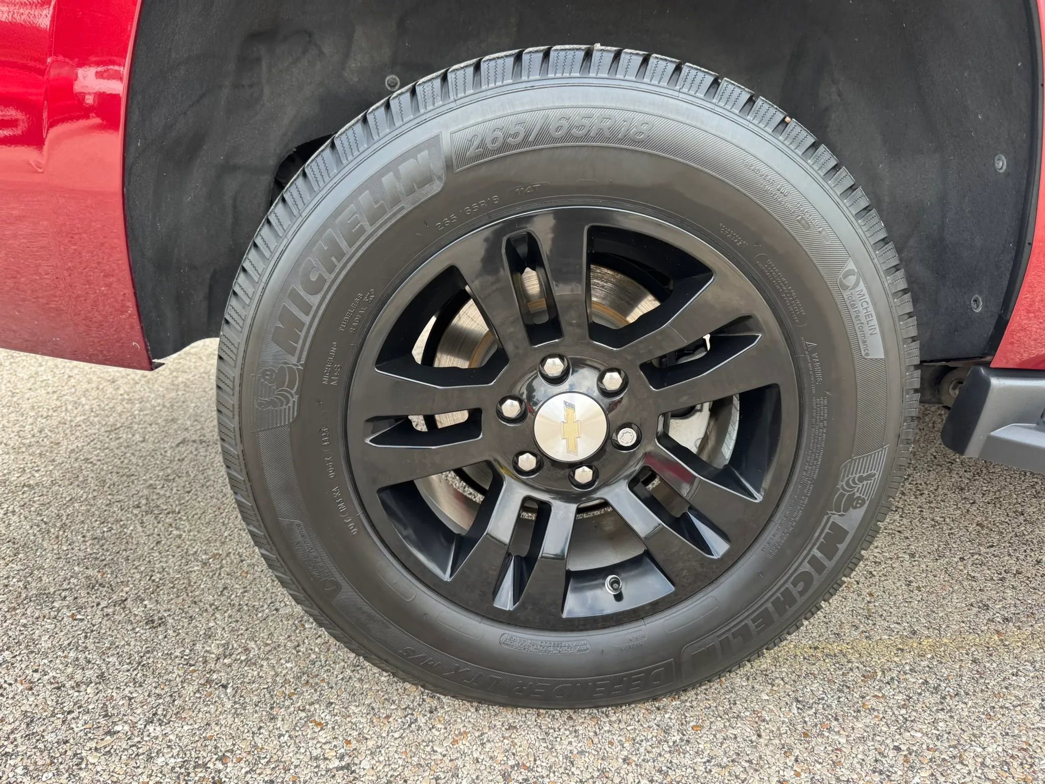 Used 2018 Chevrolet Tahoe LS RWD image 14