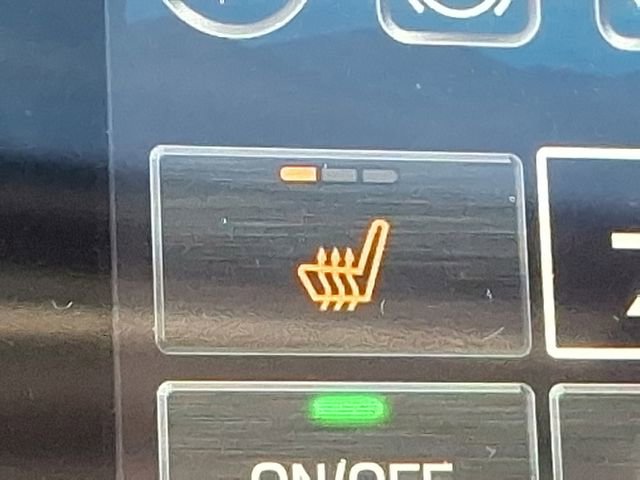 Certified 2025 Subaru Outback Premium image 29