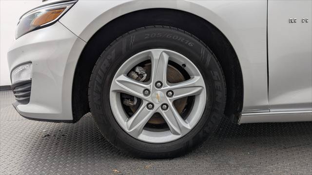 Used 2022 Chevrolet Malibu LT FWD image 26