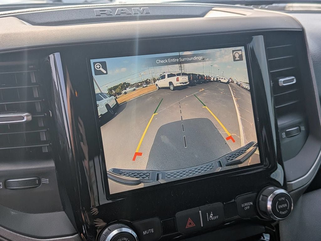 New 2026 RAM 1500 Express AWD/4WD image 18