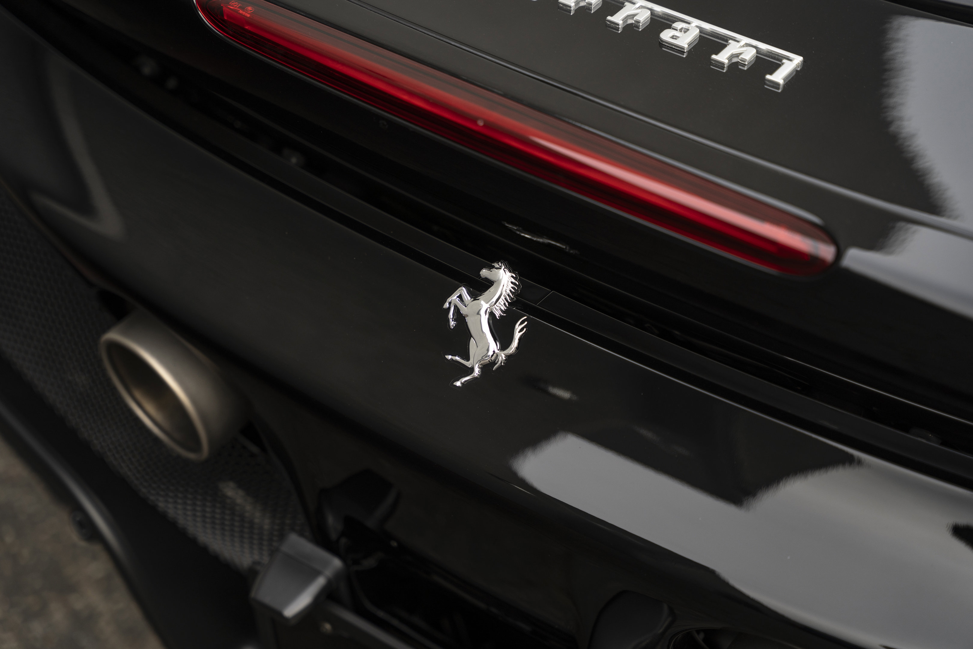 Certified 2025 Ferrari SF90 Spider image 13