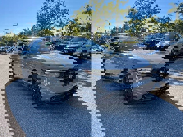 Used 2023 Honda Accord Sport image 1