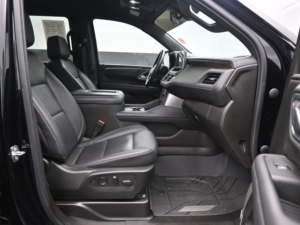 Used 2021 Chevrolet Tahoe Z71 w/ Max Trailering Package image 10