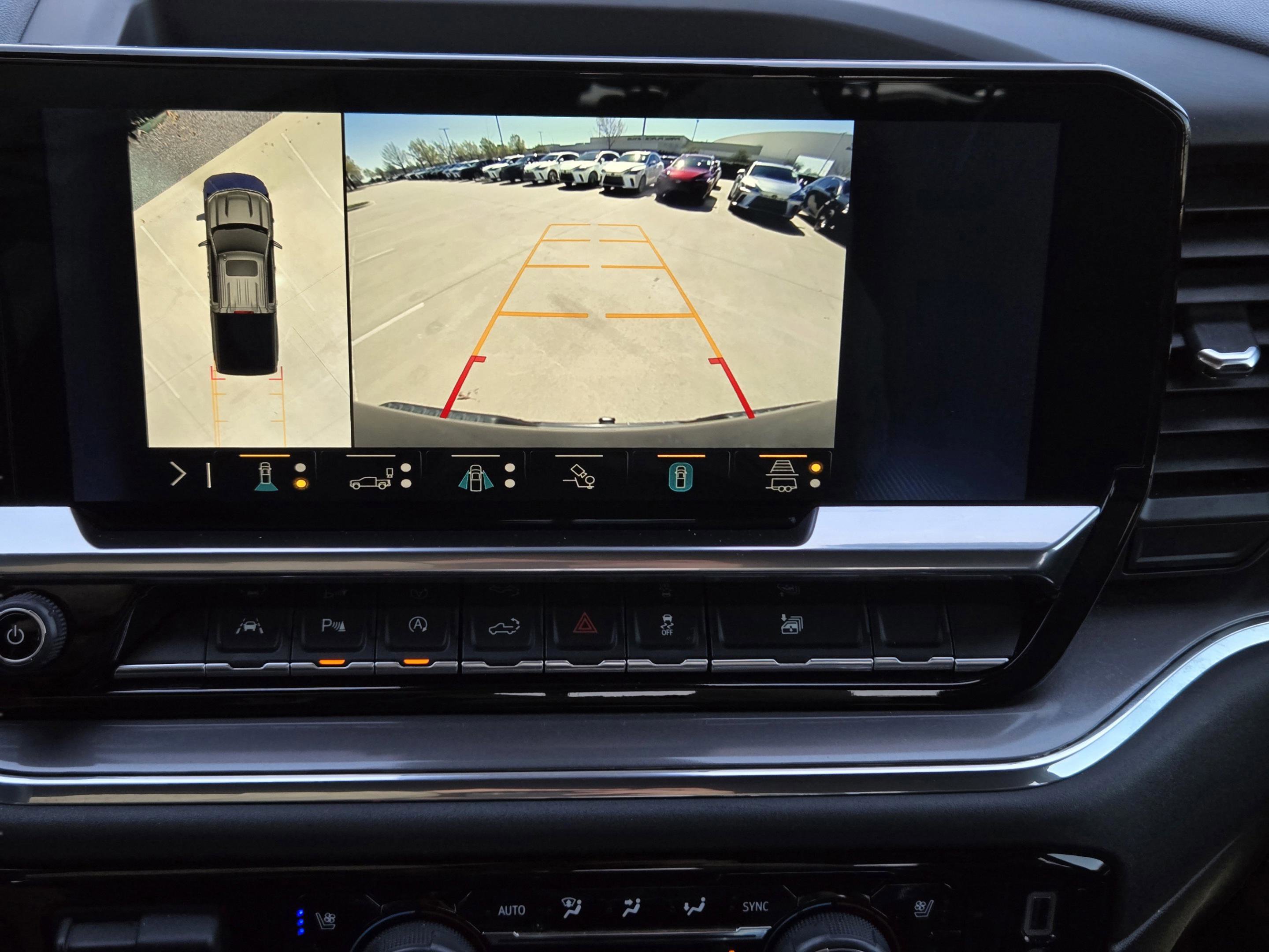 Used 2023 Chevrolet Silverado 1500 High Country w/ Technology Package image 27