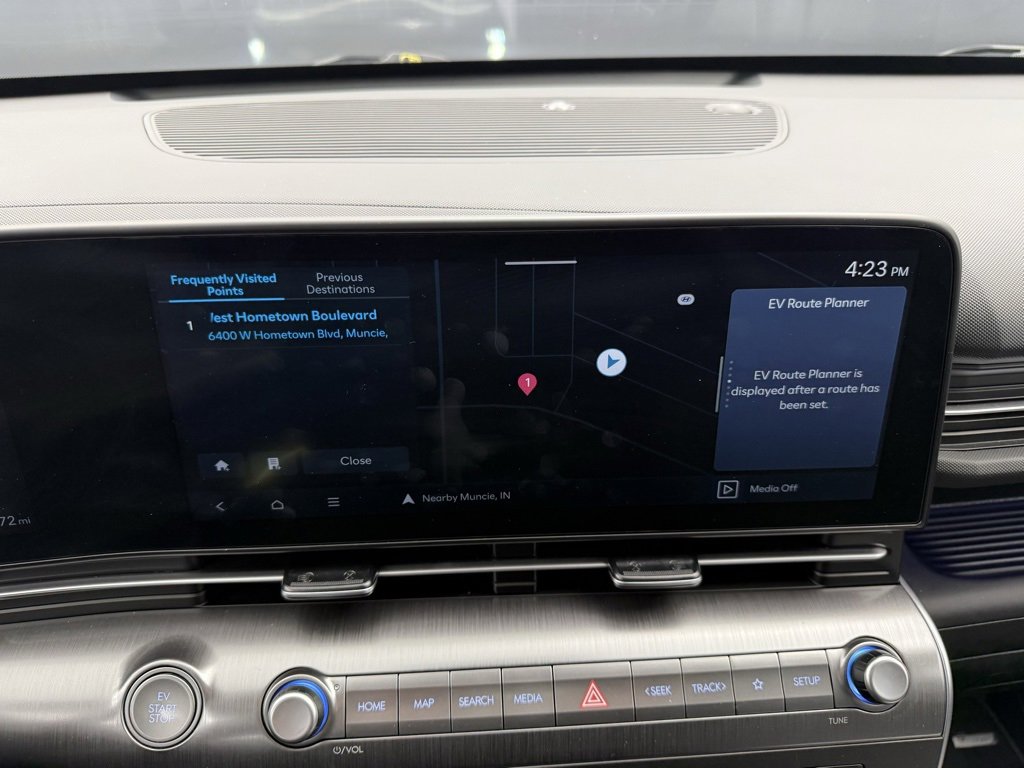 Used 2025 Hyundai Kona Limited image 29