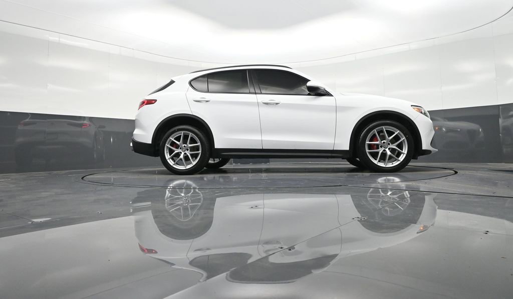 Used 2019 Alfa Romeo Stelvio Ti Sport w/ Quick Order Package 22S Sport image 30