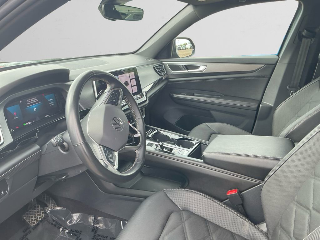 Used 2024 Volkswagen Atlas Cross Sport SE AWD/4WD image 9