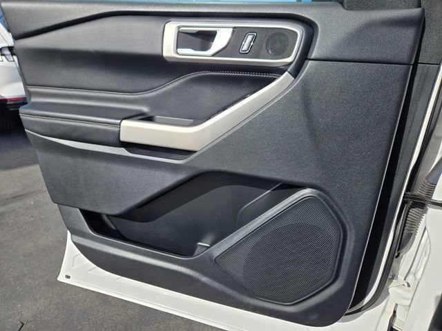 Used 2023 Ford Explorer XLT RWD image 12
