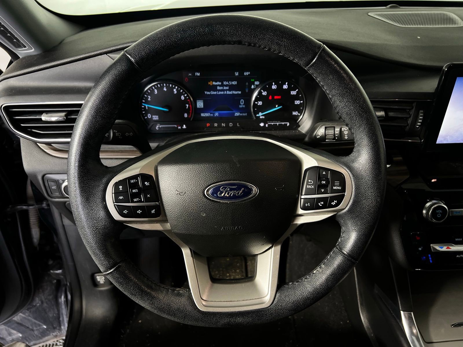 Used 2022 Ford Explorer Limited image 9