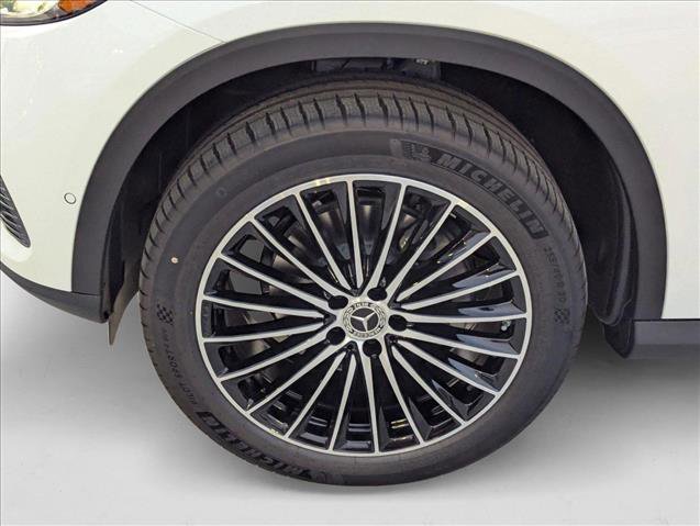 New 2025 Mercedes-Benz GLC 300 image 9
