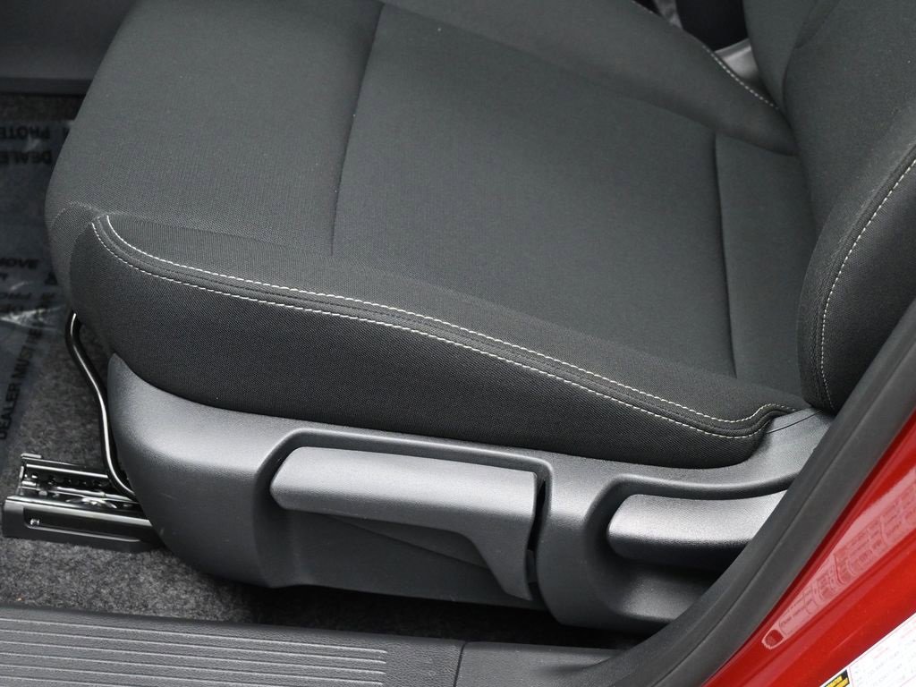 Certified 2025 Nissan Rogue S image 16