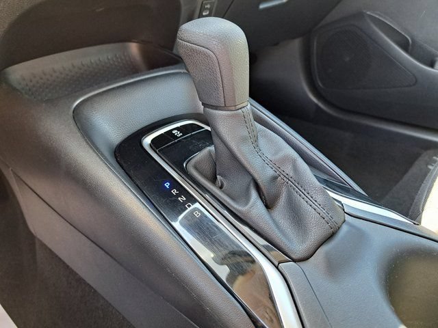 Used 2024 Toyota Corolla LE FWD image 19