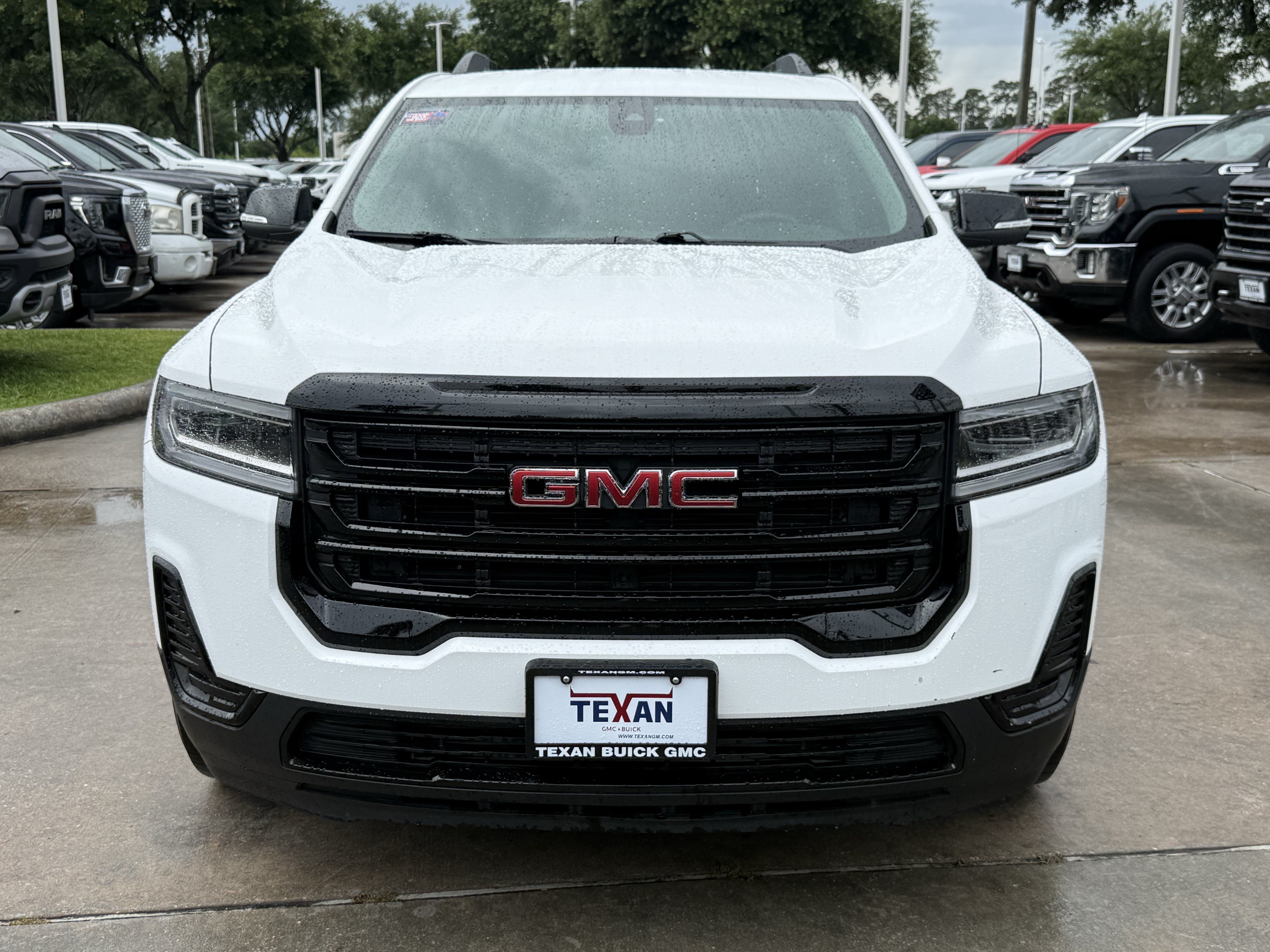 Used 2023 GMC Acadia SLE w/ Elevation Edition FWD image 10