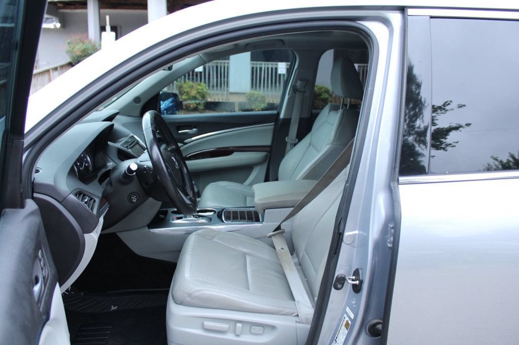 Used 2016 Acura MDX w/ Technology Package FWD image 12