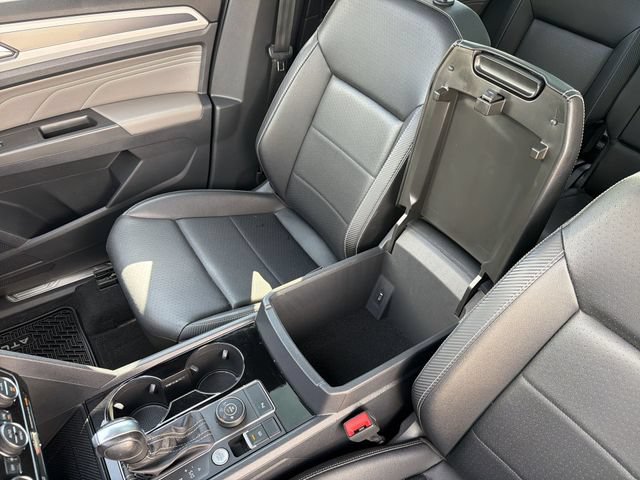 Used 2023 Volkswagen Atlas Cross Sport SEL R-Line AWD/4WD image 23