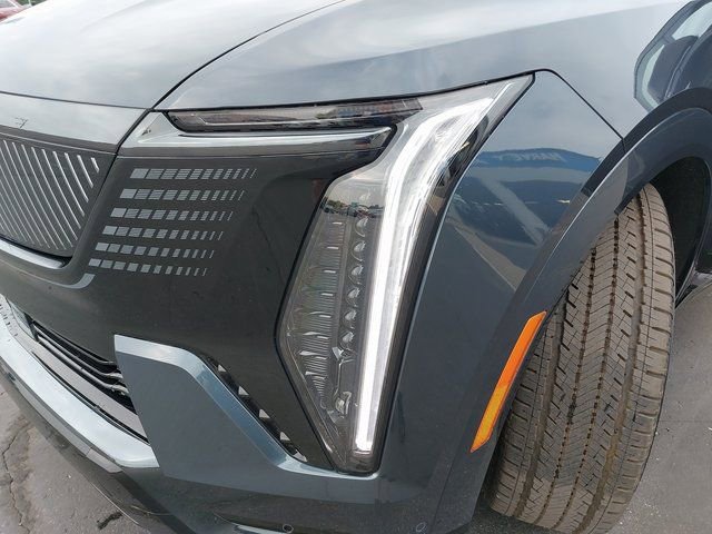 New 2025 Cadillac Escalade IQ Sport 1 w/ LPO, ONYX Package image 37