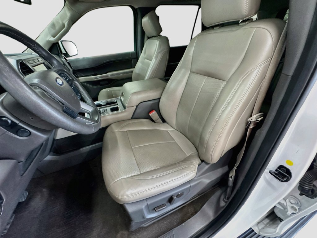 Used 2020 Ford Expedition XLT w/ Equipment Group 202A RWD image 25