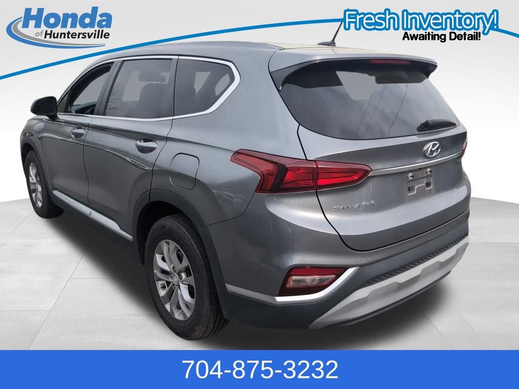 Used 2019 Hyundai Santa Fe SE image 5