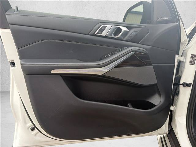 Used 2026 BMW X5 sDrive40i RWD image 9