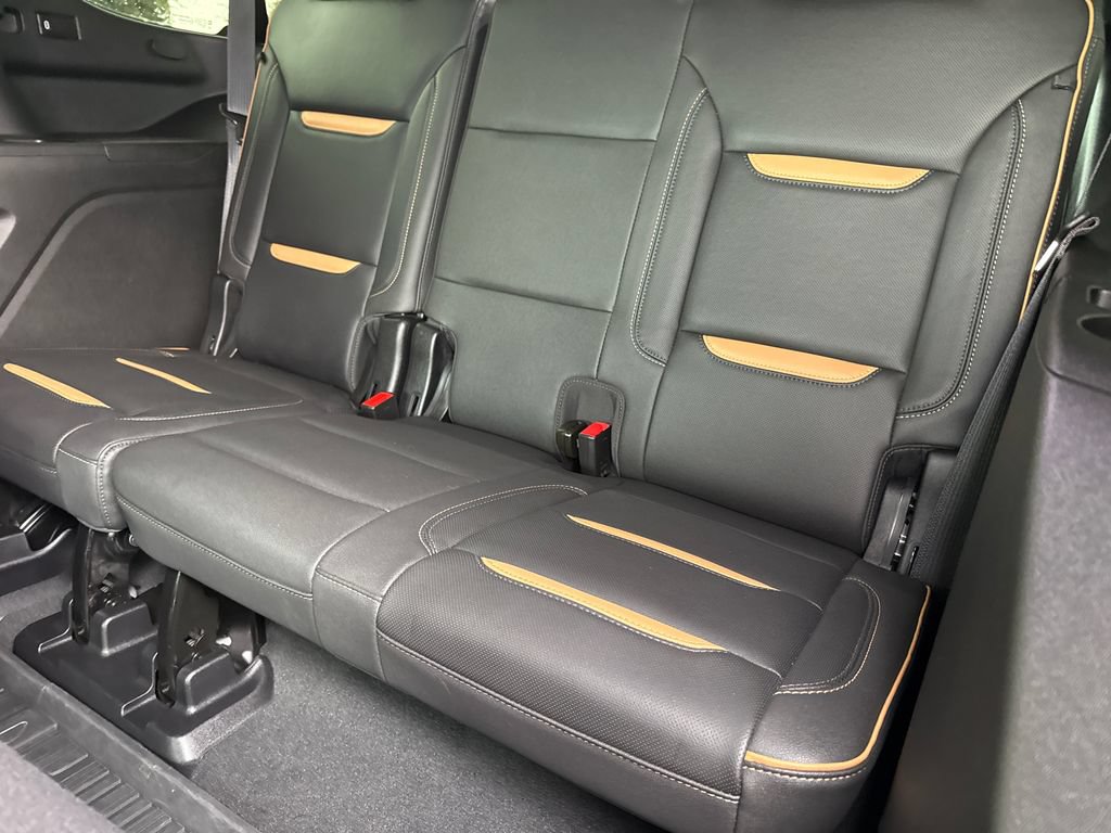 Used 2024 GMC Yukon AT4 w/ Max Trailering Package AWD/4WD image 17